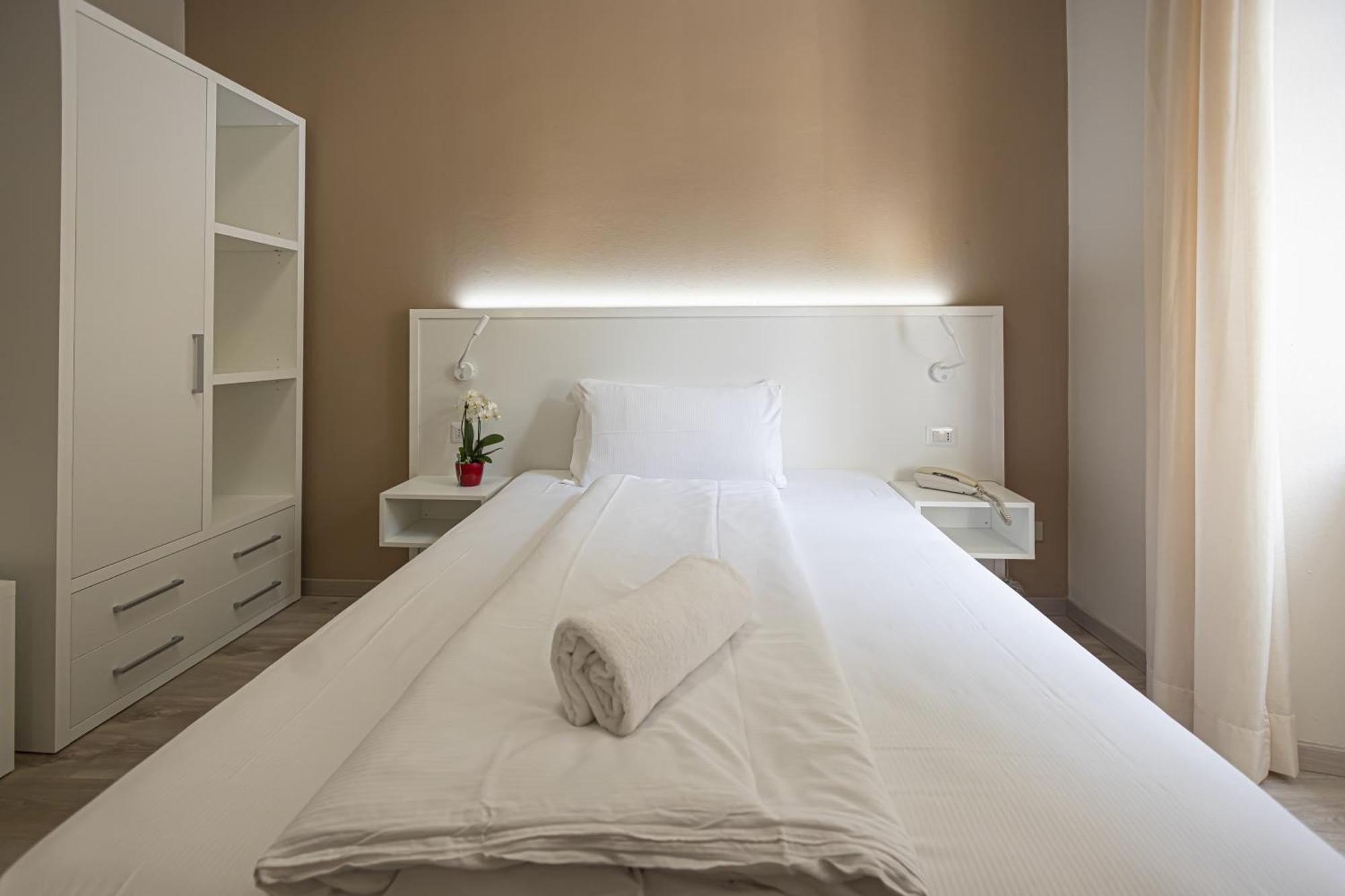 Hotel Il Portico By Lvg Hotel Collection Cannobio Δωμάτιο φωτογραφία